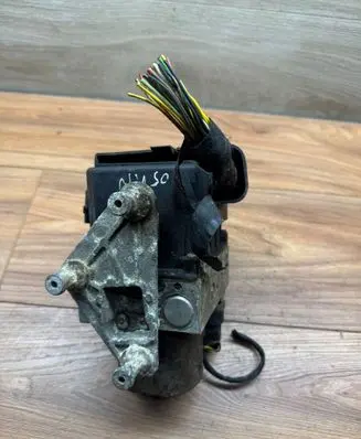 Mercedes-Benz Vito Viano W639 ABS Pump A0014460989 ZGS001 0265225346