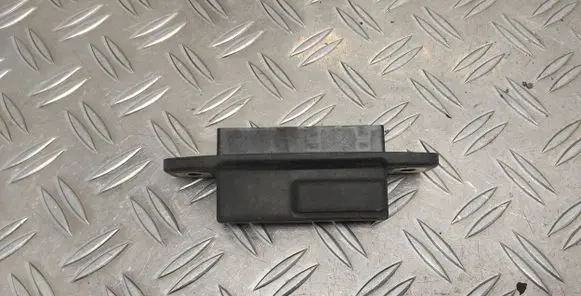 Toyota Yaris Tailgate opening switch 