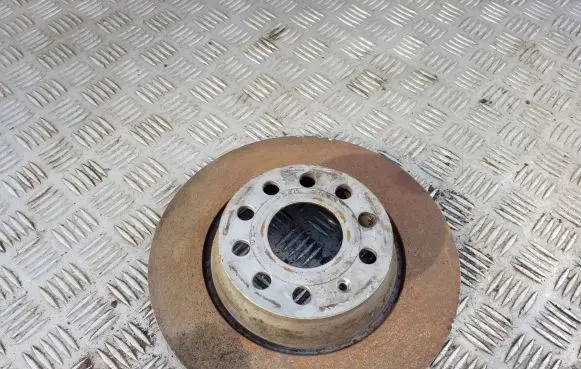 Volkswagen PASSAT B6 Rear brake disc