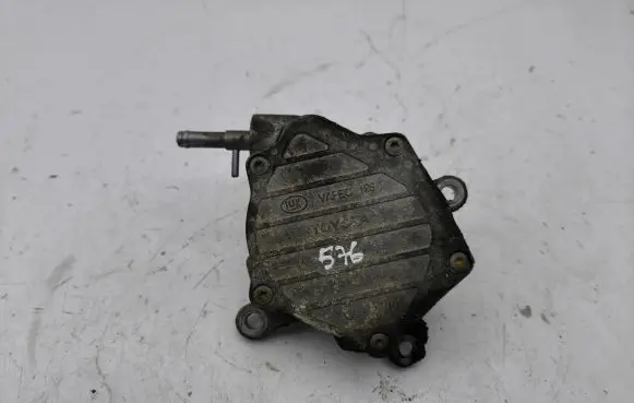Toyota RAV 4 (XA30) Vacuum pump