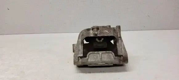 Volkswagen Golf V Engine mount bracket 1K099262