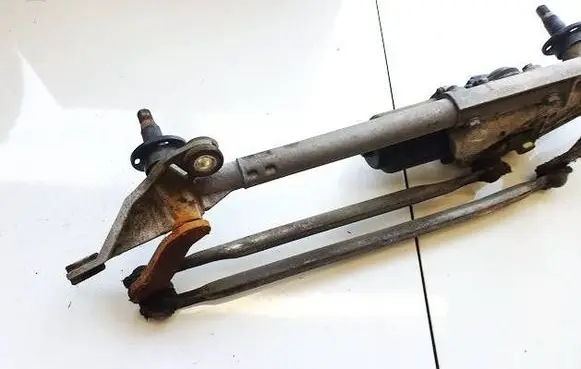Honda FR-V Front wiper linkage and motor