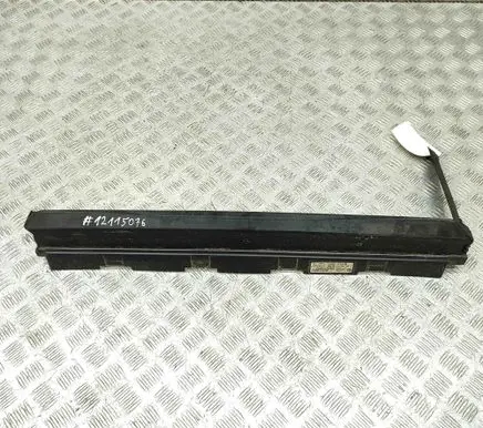 BMW 5 G30 G31 G38 Radiator support slam panel bracket 8577636 8576305