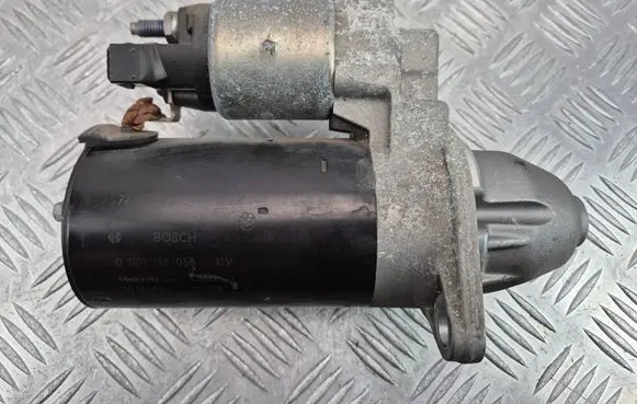 BMW 5 F10 F11 Starter motor 7638194