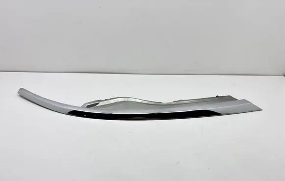 Toyota Auris E180 Under headlight/headlamp trim 5318102090 5318102100
