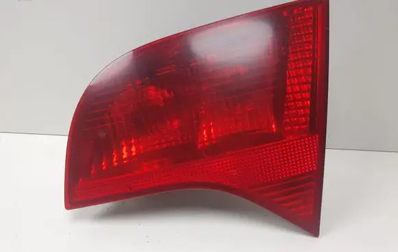 Audi A4 S4 B7 8E 8H Tailgate rear/tail lights 8E9945094