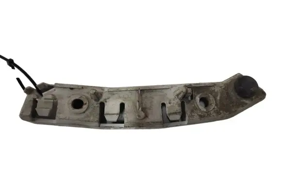 Ford Focus Front bumper mounting bracket