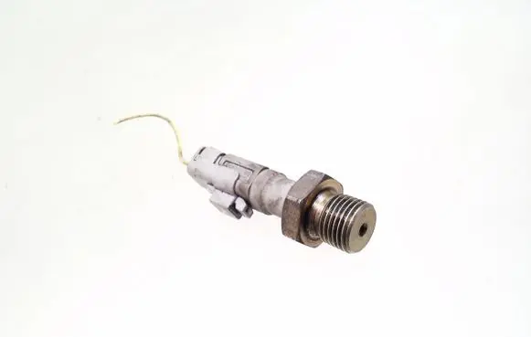 Citroen C5 Oil pressure sensor 0427