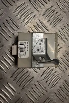 Toyota Avensis T250 Door control unit/module 8974105070