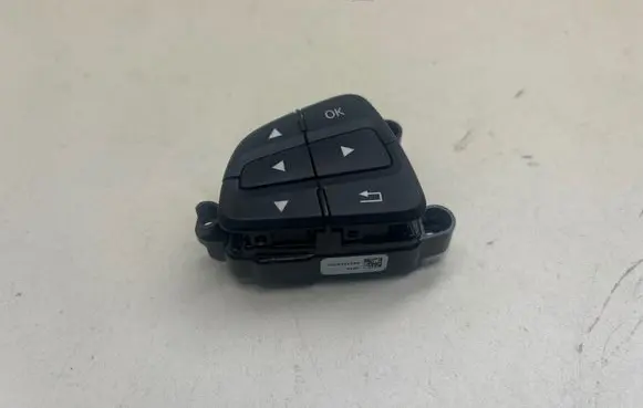 Mercedes-Benz GLS X166 Steering wheel buttons/switches A0999050600 306151915 901209980001