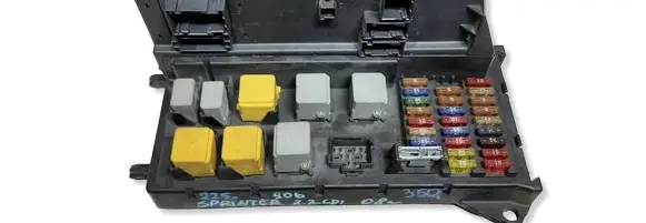 Mercedes-Benz Sprinter W906 Fuse box set A9065453001 A9064420600 A9065450601