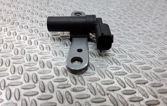 Renault Megane II Crankshaft speed sensor 8200772182