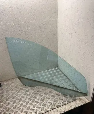 Mercedes-Benz E W211 Front door window glass four-door 43R000262
