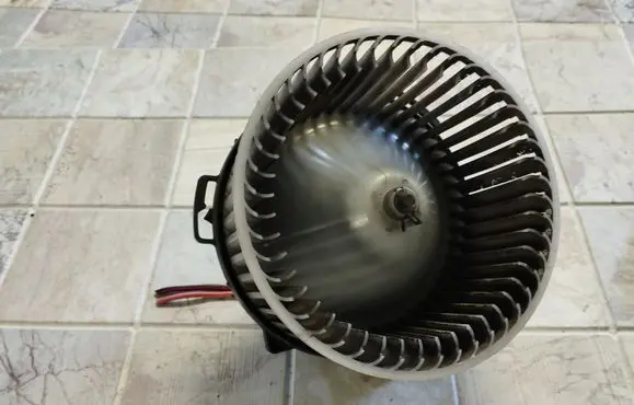 Mazda 3 I Heater fan/blower BN7N02