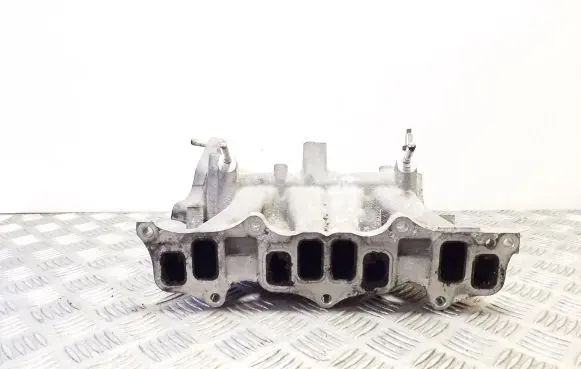 Honda CR-V Intake manifold