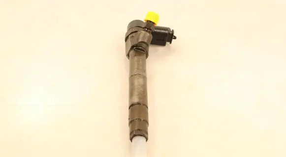 Mercedes-Benz C AMG W203 Fuel injector 0445110177