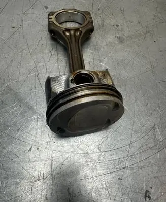 Audi A3 S3 8P Piston with connecting rod 03CD