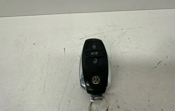 Volkswagen Touareg II Ignition key/card 7P6959754AK