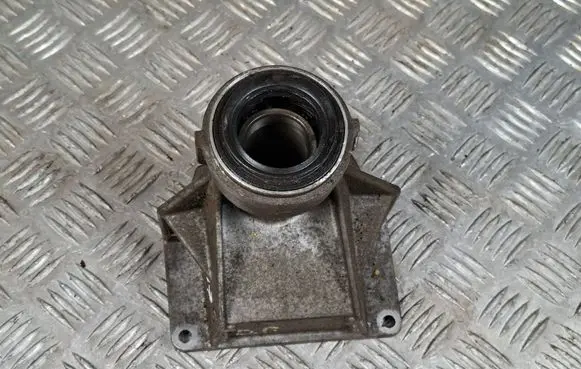 BMW 3 F30 F35 F31 Driveshaft support bearing 7601996