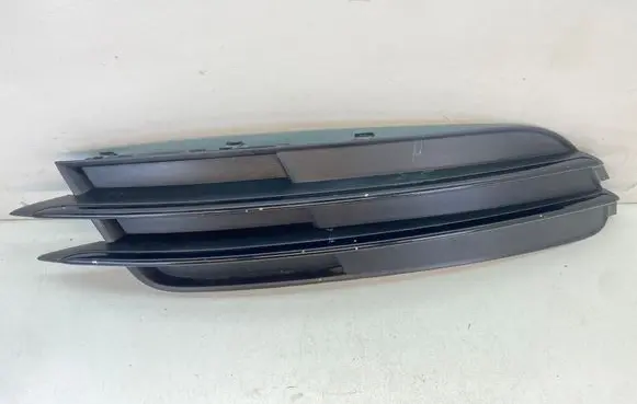 Audi A6 S6 C7 4G Front fog light trim/grill 4G0807151