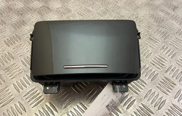 Mitsubishi Outlander Cup holder front 