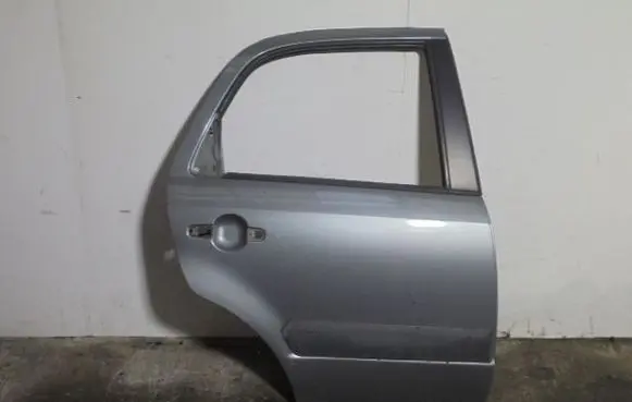 Suzuki SX4 Rear door 