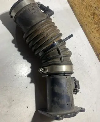 Nissan X-Trail T31 Mass air flow meter 22680