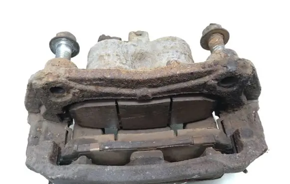 Nissan Leaf I (ZE0) Front brake caliper