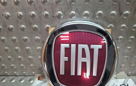 Fiat Fiorino Manufacturer badge logo/emblem S26336255 51946994