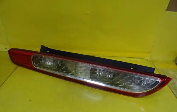 Ford Focus Rear/tail lights 8M51-13405-A