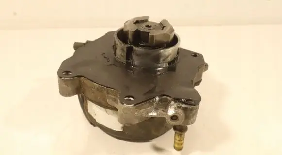 Opel Zafira B Vacuum pump
