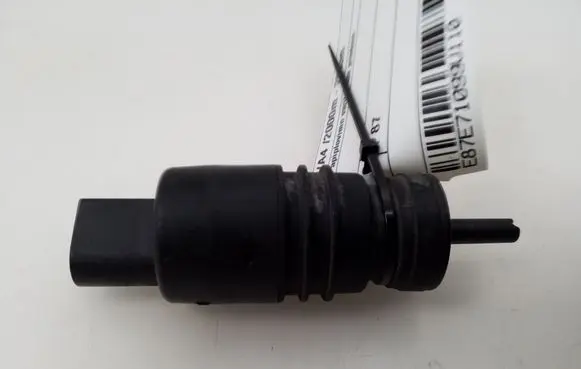 Audi A4 S4 B6 8E 8H Windscreen/windshield washer pump 