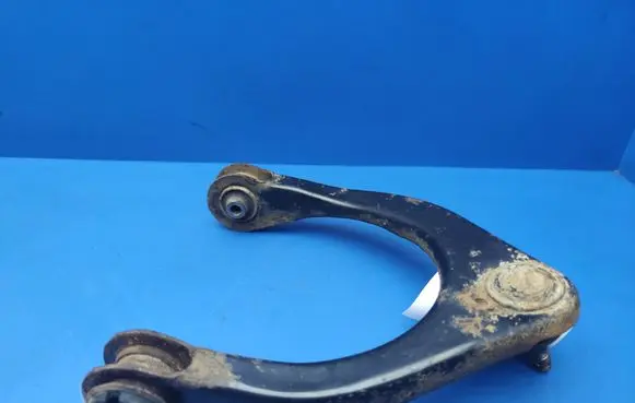 Lexus IS 220D-250-350 Front lower control arm/wishbone