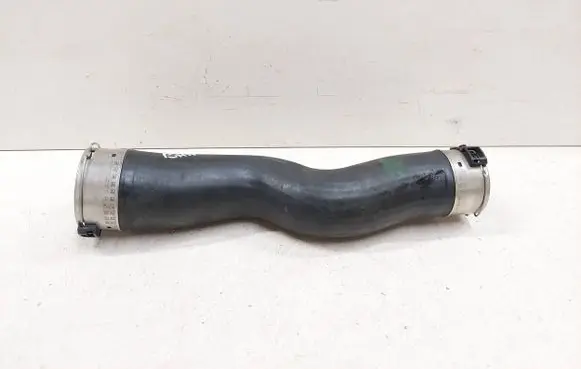BMW 5 F10 F11 Intercooler hose/pipe
