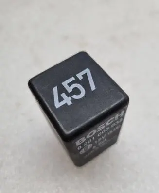 Audi A6 S6 C6 4F Glow plug pre-heat relay 038907281B 0281003032