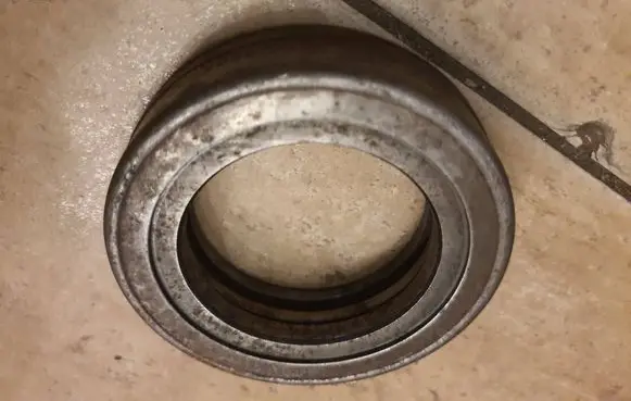 GAZ 24-10 clutch release bearing 688911c9