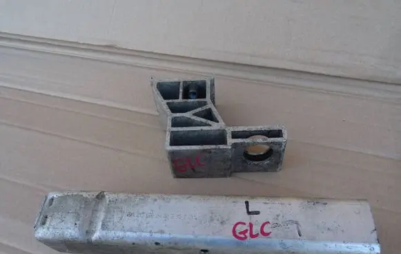 Mercedes-Benz GLC C253 Radiator support slam panel bracket A2136200400