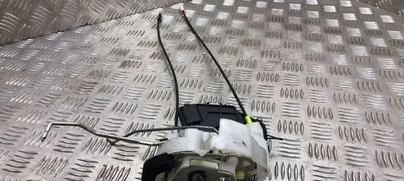 Subaru Forester SH Front door lock