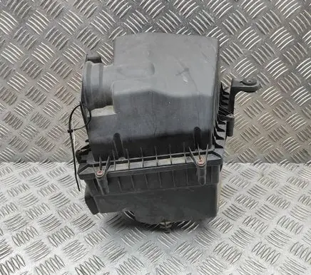 Jaguar XE Air filter box GX739600DB 4013319C