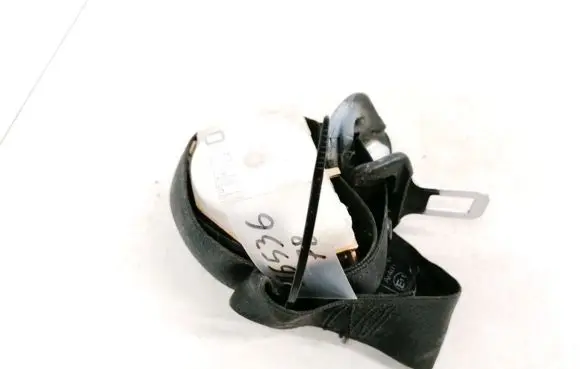 Opel Astra F Front seatbelt 90359905 E1104523