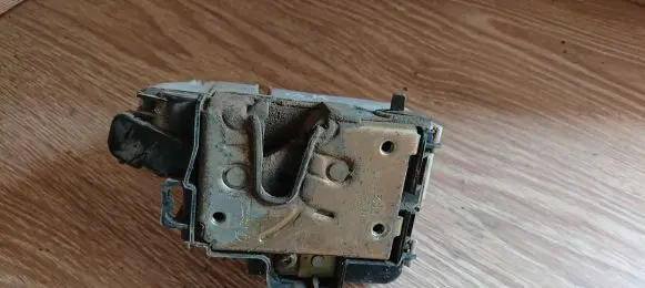Seat Cordoba (6K) Rear door lock 1HM862153C