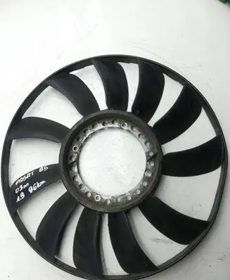 Volkswagen PASSAT B5.5 Fan impeller 058121301B