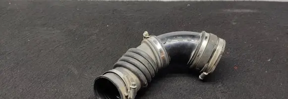 Opel Corsa E Air intake hose/pipe 13427555 464918663 4013349A