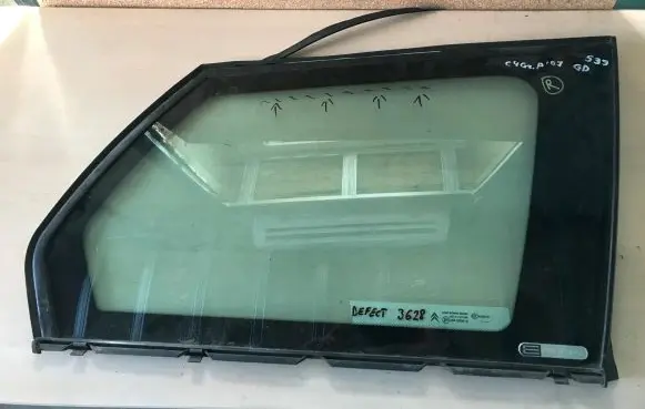 Citroen C4 Grand Picasso Rear side window AS2