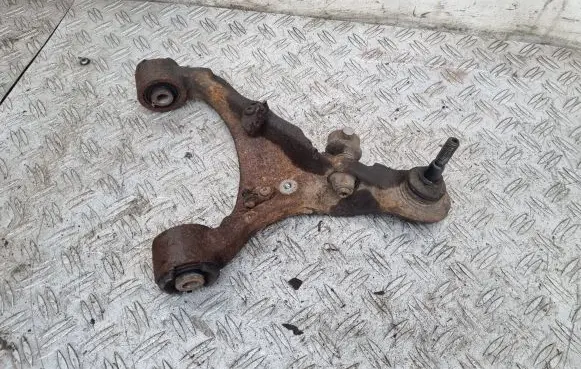 Land Rover Range Rover Sport L320 Front lower control arm/wishbone RBJ500840