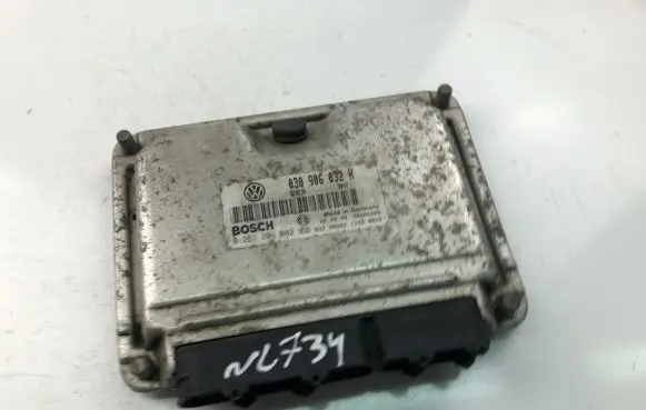 Volkswagen Golf IV Engine control unit/module 030906032H