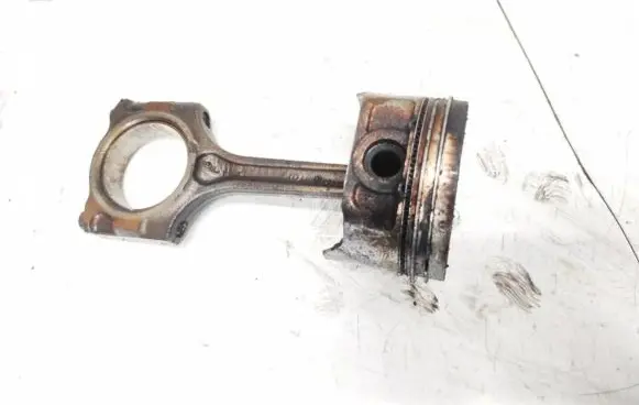 Mazda Premacy Piston with connecting rod