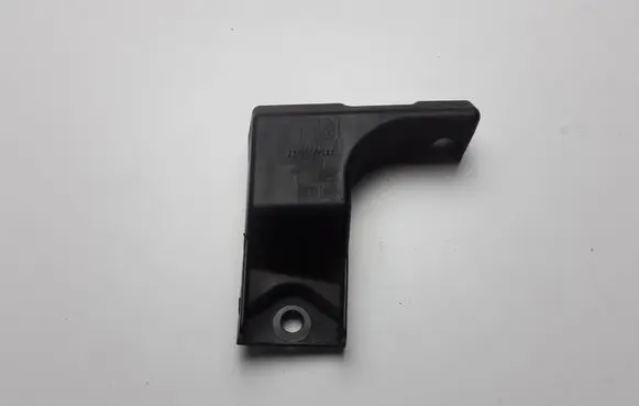 Opel Mokka Rear bumper mounting bracket 95245218