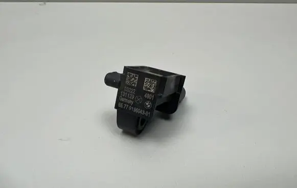 BMW X5 F15 Airbag deployment crash/impact sensor 9196043 03222 131129