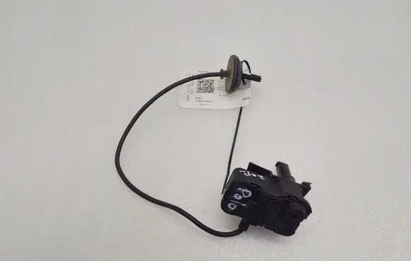 Fuel tank cap lock motor